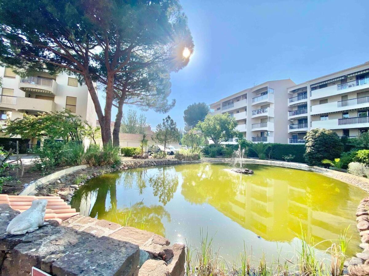Appartement Climatise A 800M De La Plage Fréjus Exterior photo